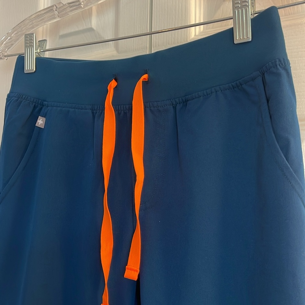 NWT FIGS Zamora Joggers - Picture 4 of 5